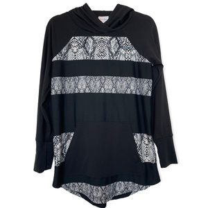 LuLaRoe Amber Hoodie - Black Snakeskin